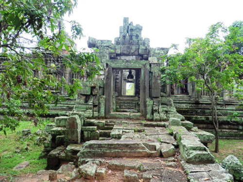 hinducosmos:South Khleang Building, Part of the Royal Palace, Angkor Thom, Cambodia[ Youtube Link ]1