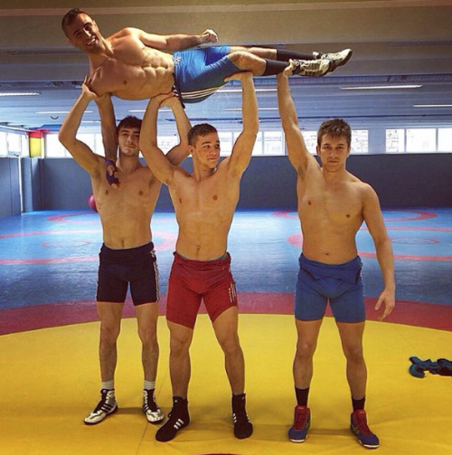 ksu-emaw-93:  wrestlingwithdesire: middle guy but I wouldn’t mind any of the others either…   Guy on top