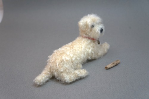  A needle felted Wheaten Terrier.  Have a peaceful Sunday!  #wheatenterrier 