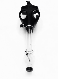 demonic-fiend:  Black &amp; White Blog