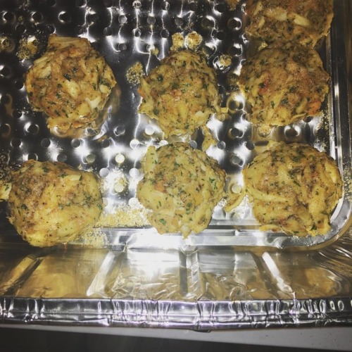 Made some crab cakes tonight for dinner @donstef5