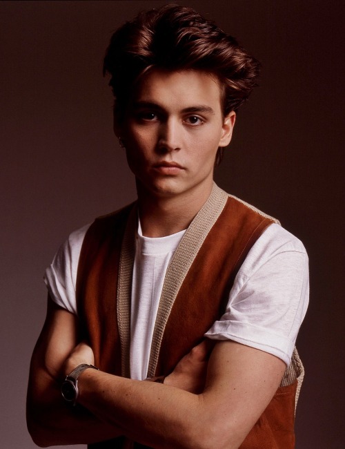 TBT: Johnny Depp, through the lens of Deborah Feingold, 35 years ago, on March 1987 ~ (Look #3) At t