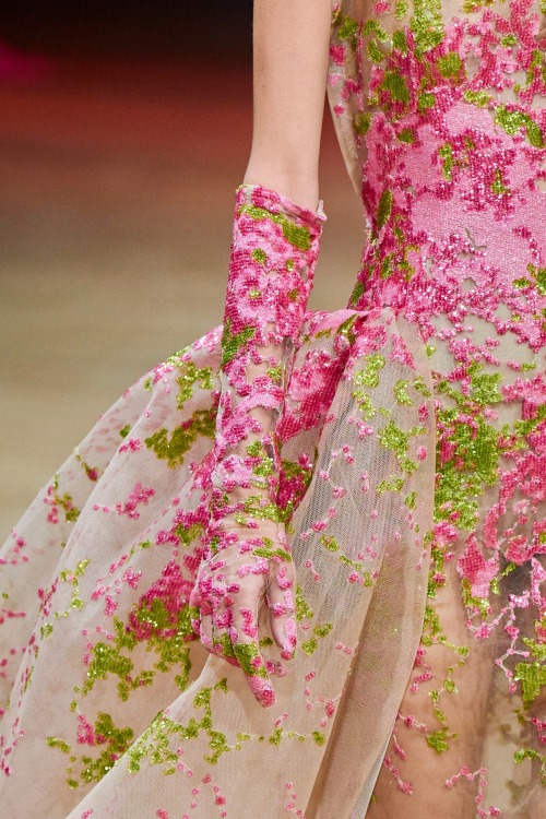 lacetulle: Elie Saab | Spring/Summer 2022 Couture Fashion Details