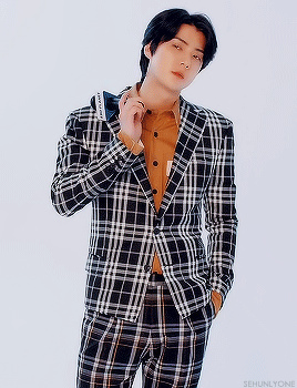 Sehun Gif Explore Tumblr Posts And Blogs Tumgir