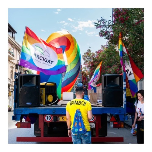 A Pride story.  Sony Alpha 6300 | E PZ 16-50mm @ 24mm  ISO 320 | 1/200 sec | f/8 #messina #igersmess