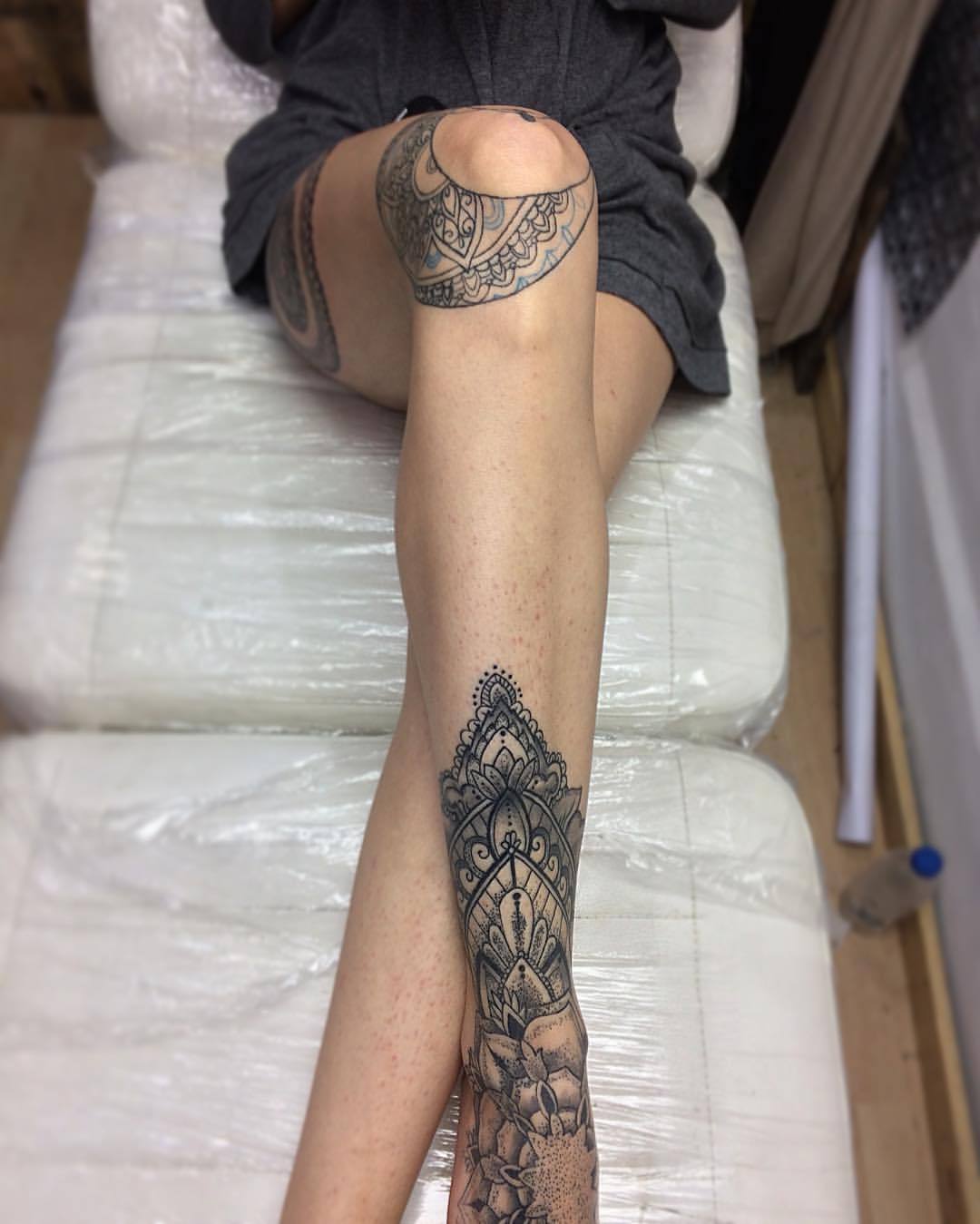 #tattoo #tatuaje #tatu #tatus #tatuajes #tattoos #ink #inklove #pierna #leg #mandala