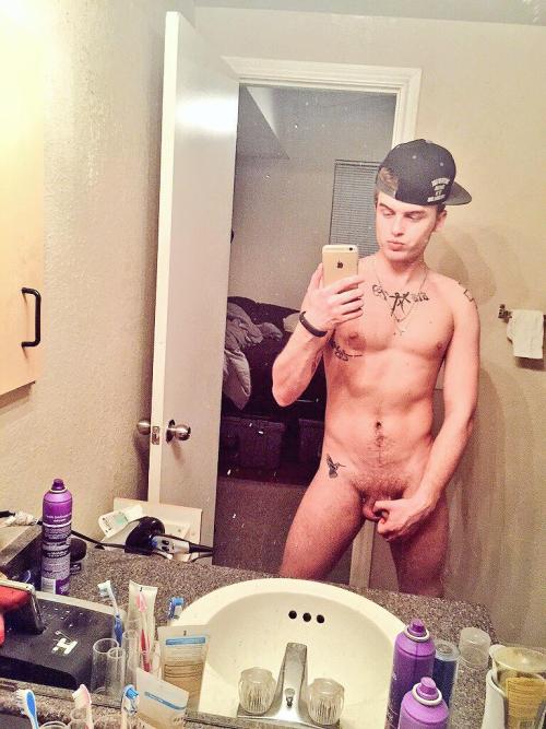 Cute Guys Naked