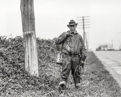 historylover1230: Washington, D.C., 1929. “Chesapeake &amp; Potomac Telephone Co. lineman.