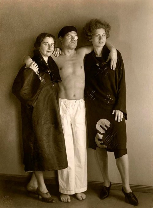 August Sander Nudes &amp; Noises  