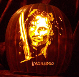hornsofmischief:  gingerchic333:  ally-of-villains:  crittertam:  The Pumpkin Geek