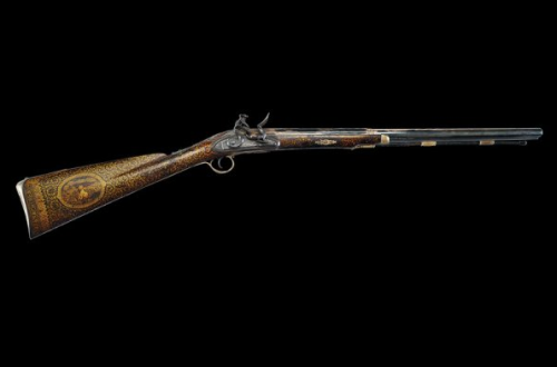 An ornate flintlock smoothbore carbine originating from India, circa 1800.Estimated Value: €2,500 – 