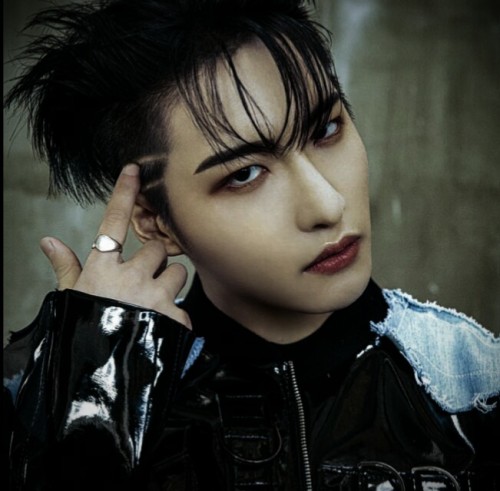 ___ ATEEZ
