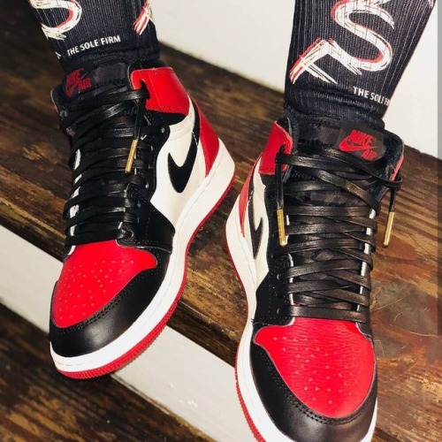 bred 1 red laces