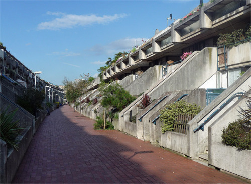 placesandpalaces:Alexandra Road Estate by Neave Brown, Camden, London, 1968. An example of Brutalism