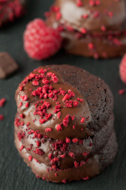 foodffs:  Gluten-free Ultimate Chocolate Dipped Cookies Really nice recipes. Every hour.