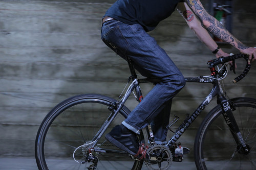 chirosangaku: Video: Cadence Raw Denim Cycling Jeans Continue to Work on and off the Bike