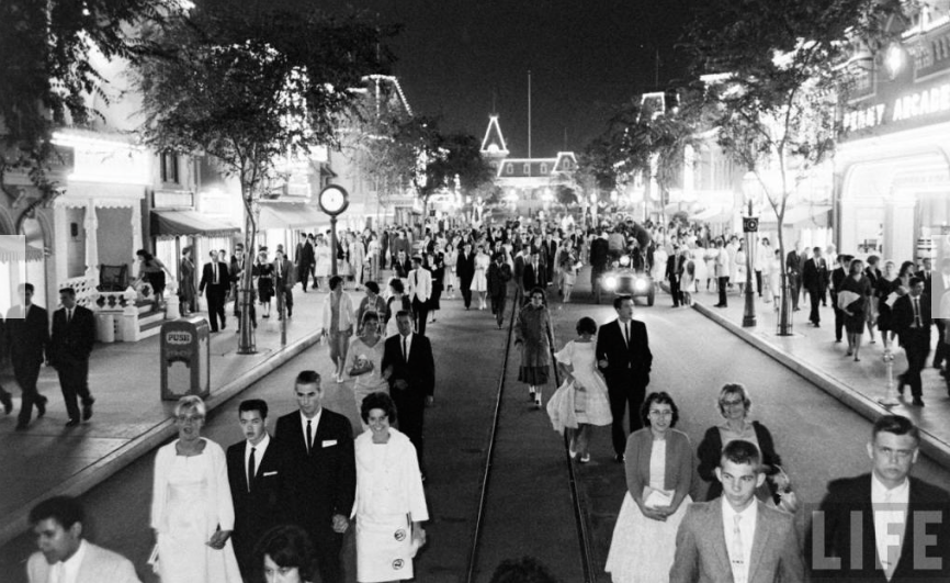 waltwasgenius:  PROM NIGHT AT DISNEYLAND 196154 years ago Disneyland opened its doors