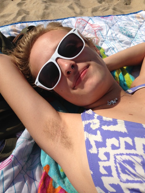 helensox:  My armpits in a bikini j4u, anon.  Wow what a sight