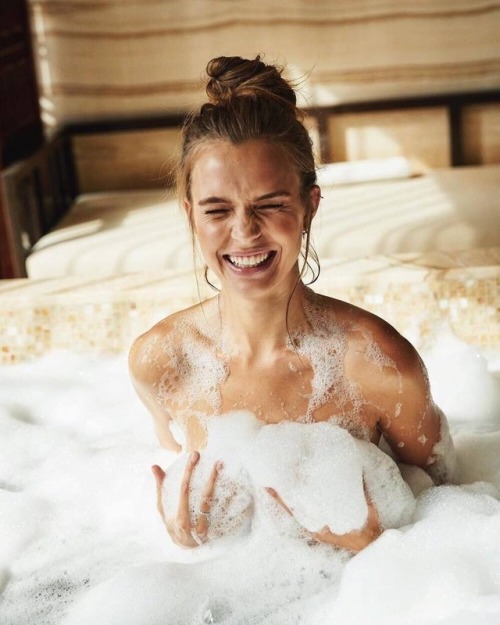 myfavoritevs:  Josephine Skriver