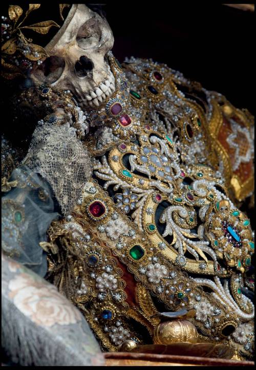 fuckyeahsexanddeath:  A relic hunter has lifted the lid on a macabre collection of 400-year-old jewel-encrusted skeletons unearthed in churches across Europe.  Art historian Paul Koudounaris hunted down and photographed dozens of gruesome skeletons in