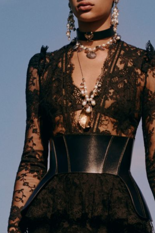 poisonedsequin:alexander mcqueen resort 2019