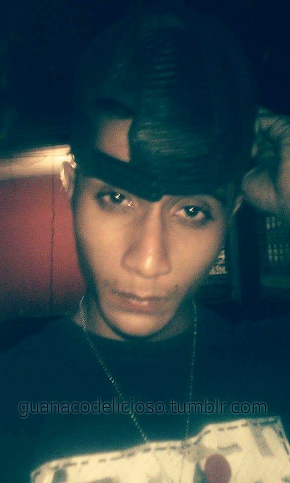 guanacodelicioso:  José rico chico malote del departamento de Sonsonate 👅😻👅▪Más