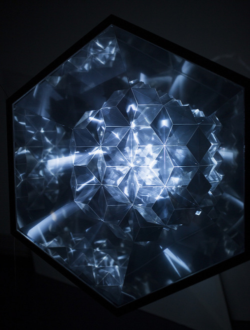 asylum-art:  Patterns of Harmony by Gaspar Battha Patterns of Harmony is a mirrored projection mapping installation inspired by quantum physics and a research to find the origin of geometry. It focuses on all of nature’s weird beauty, takes concepts