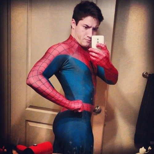 costumeguys:  Dat  booty  instagram.com/cloudwarrior75