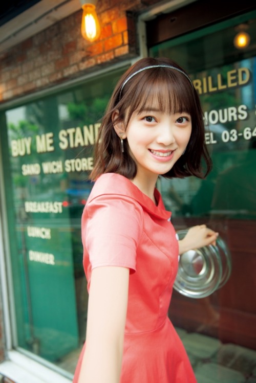 funkyfunx: 乃木坂46 堀未央奈、涼やかな浴衣姿を披露　『スピリッツ』表紙に登場 | GirlsNews