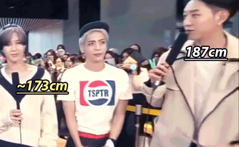 maenguu:Jonghyun + tall boys (✿◠‿◠)
