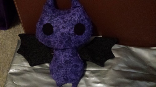 lapyslazuly: I’m doing plush commissions! Hi there everyone! I’m in a bind and I could&n