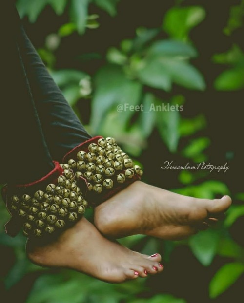 Morning vibes . Click by @hemand_nm . #photography #indianphotography #chilanka #anklets #padasara