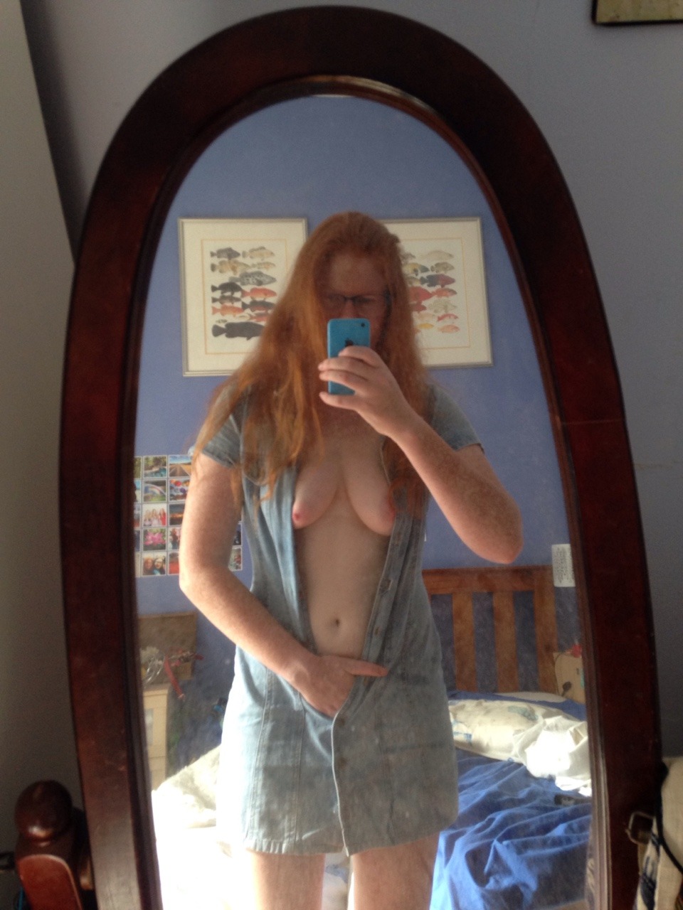 mygingerpubes:  spicygingerbiscuit: Retro denim strip set with my princess plug in