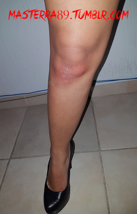 masterra89:Punishment time for my slave yesterday. My slave forgot one of her daily protocols and therefore asked to be punished. I bound her tightly and then I placed clamps on her nipples weighed down by a lock for starters. I then made her kneel on