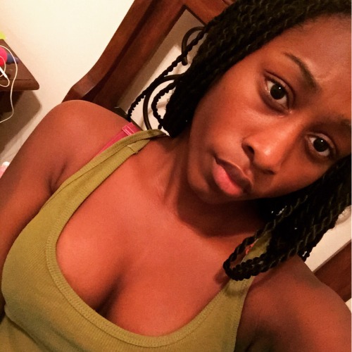 short-thvcknes:happy blackout babes