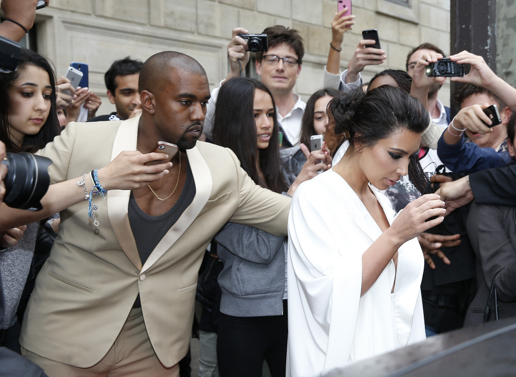 i-will-lift-you-higher:  Kanye loves him some Kanye. And I think the only person