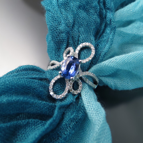 &ldquo;Swirls&rdquo; Diamond &amp; Tanzanite Ring 