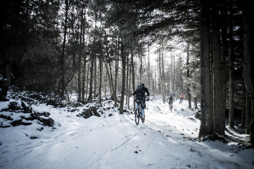 thebikingsquirrel: Setting off into the snow on Flickr.Riding with the uni club today