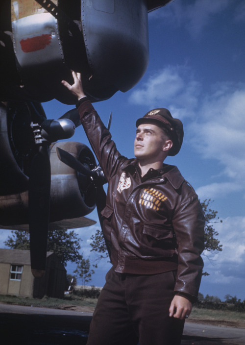 Lt Albert Keeler Of The 95th Bomb Group Poses Under The Nose Turret Of Sandy's Refueling Boys, August