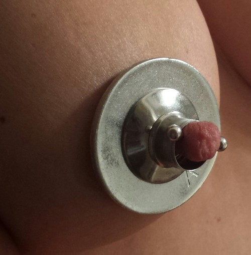 Porn scottnikipowers:  Nikis awesome nipples! photos