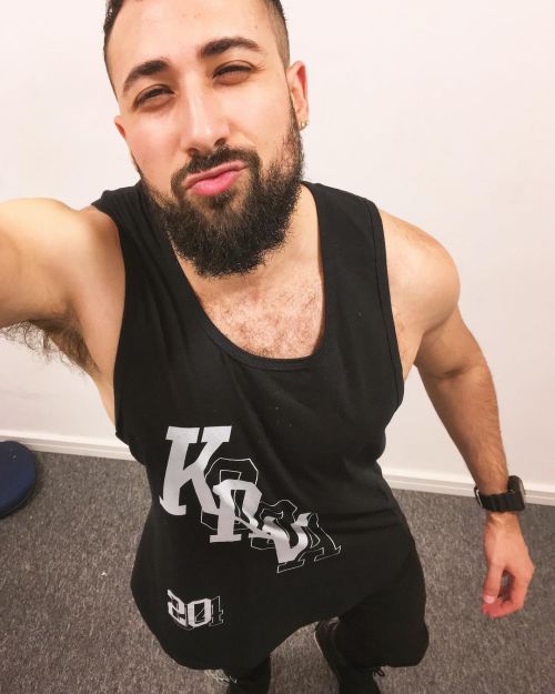 https://64.media.tumblr.com/5a03e64b9ea3f3e369efa8c79f3a9c94/b2ece07485cefee3-bc/s500x750/504bf4f5a1eb9bac0d3ae0392812796f9f0ab409.jpg