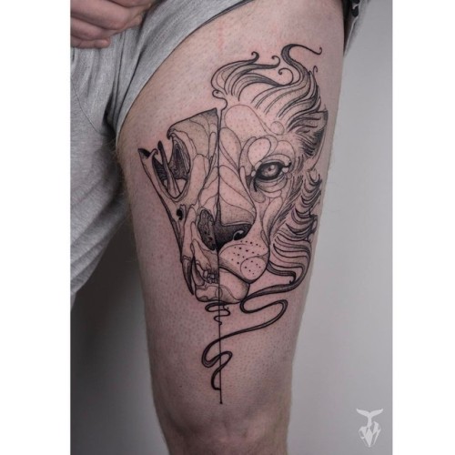 Lion - skull from last week. Thank you Dani for your trust!:) #budapesttattoo #customtattoo #blackwo