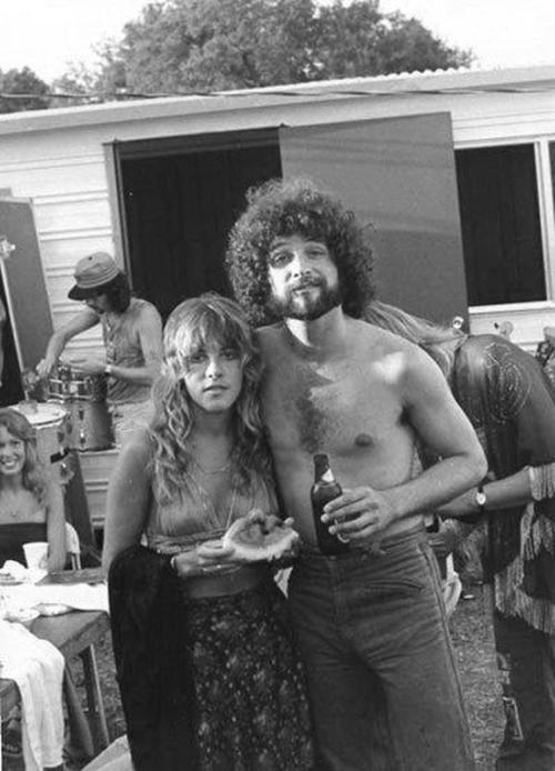 mangodebango: Stevie Nicks & Lindsey Buckingham, Austin, Texas, 5th September, 1976.