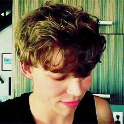 5sobrien:   THOSE GODDAMN EYES OMFG 