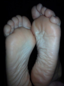 Here you go my feet lovers.  These will keep you busy