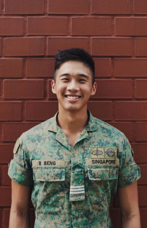 fuckyeahsgbois: histagramer: autumnstory48: @brandonbeng Charming smile  The Beng we need