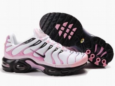 squalo rosa nike