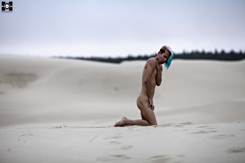 Truong. From a group session alongside Seattle-based photographer, David Fleming. The Oregon Dunes Nat’l Recreation Area, September 2015  