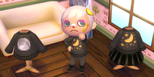 whatdoesitevenmatter:  ablesistah:  moon themed sweaters!   OMG