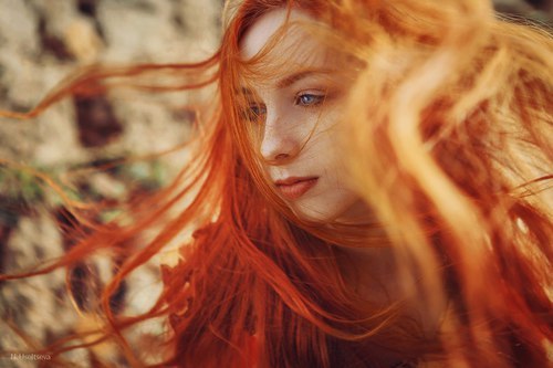 halls-of-nienna:  Redhead | via Tumblr sur We Heart It. 